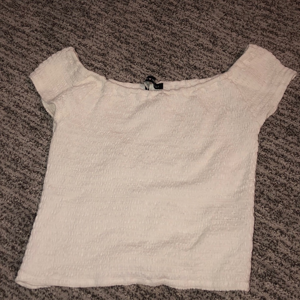 Brandy Melville Off the shoulder top